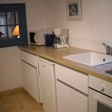 Saint-veredeme Holiday home Pujaut